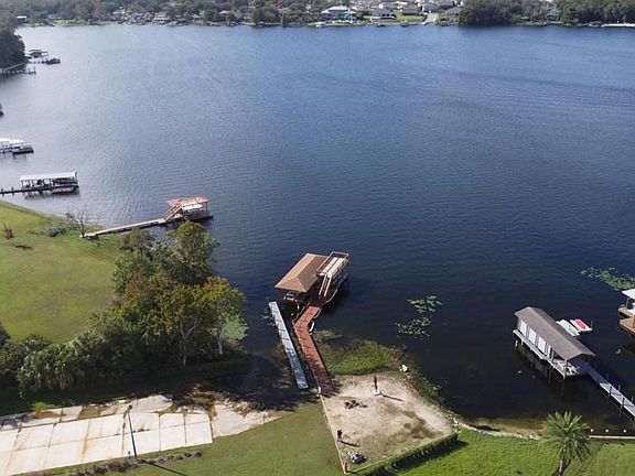 5th image of 112 Hillcrest Dr
