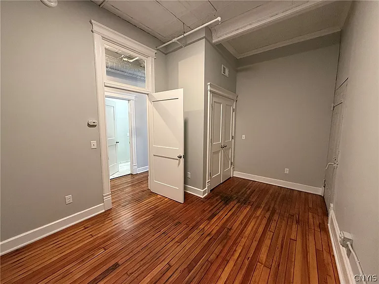 205 E Jefferson St #2B — Photo 15