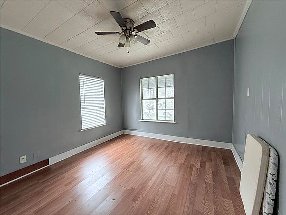 5th image of 2917 Walnut St