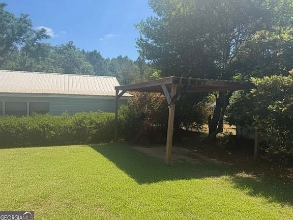 3rd image of 560 Rabitsch Rd