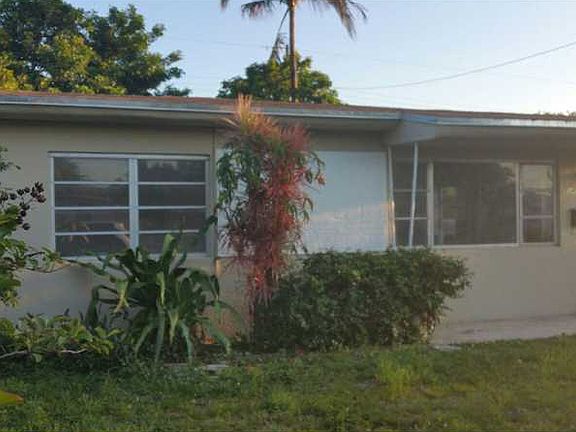 2nd image of 1436 NE 152nd St