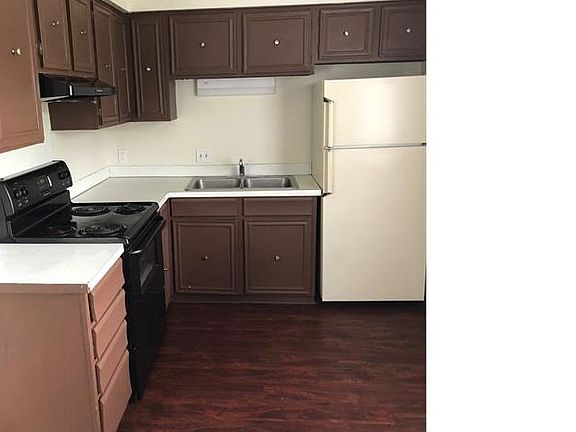 3rd image of 3225 Ramond St APT 3