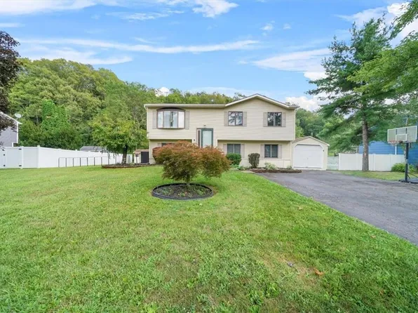 22 Capital Drive, Washingtonville, NY 10992