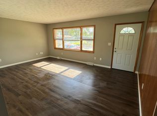 604 Burgener Dr, Mt Zion, IL