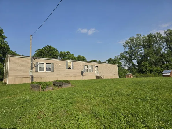 3066 Wilsonburg Rd, Clarksburg, WV 26301