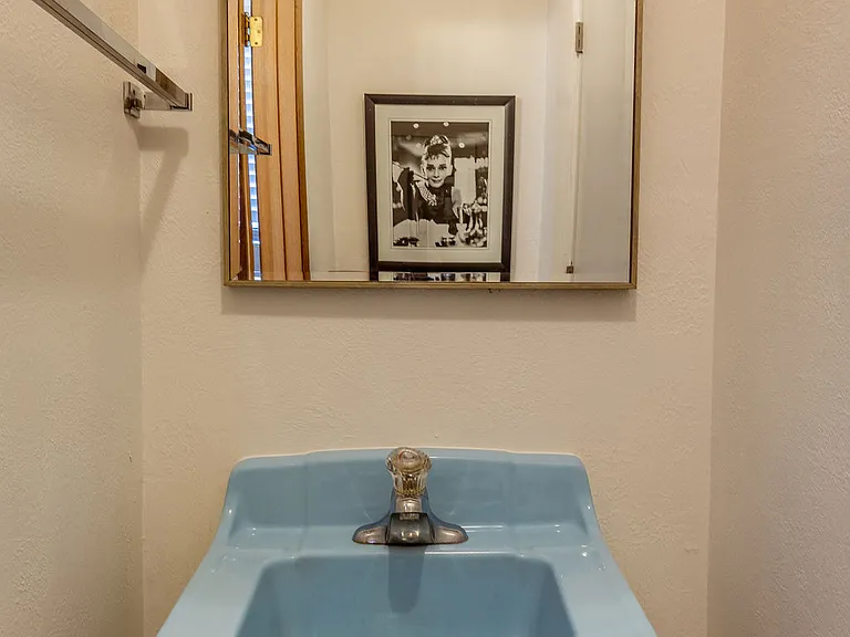 7041 E Hawthorne St — Photo 22