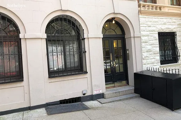 Rented by Sotheby's International Realty | media 14