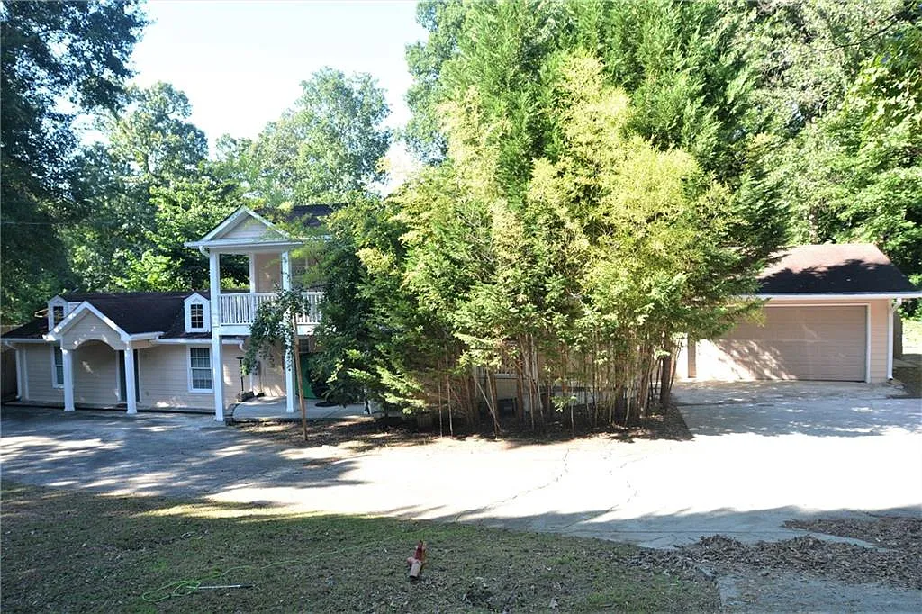 4630 Sugarloaf Pkwy photo 1
