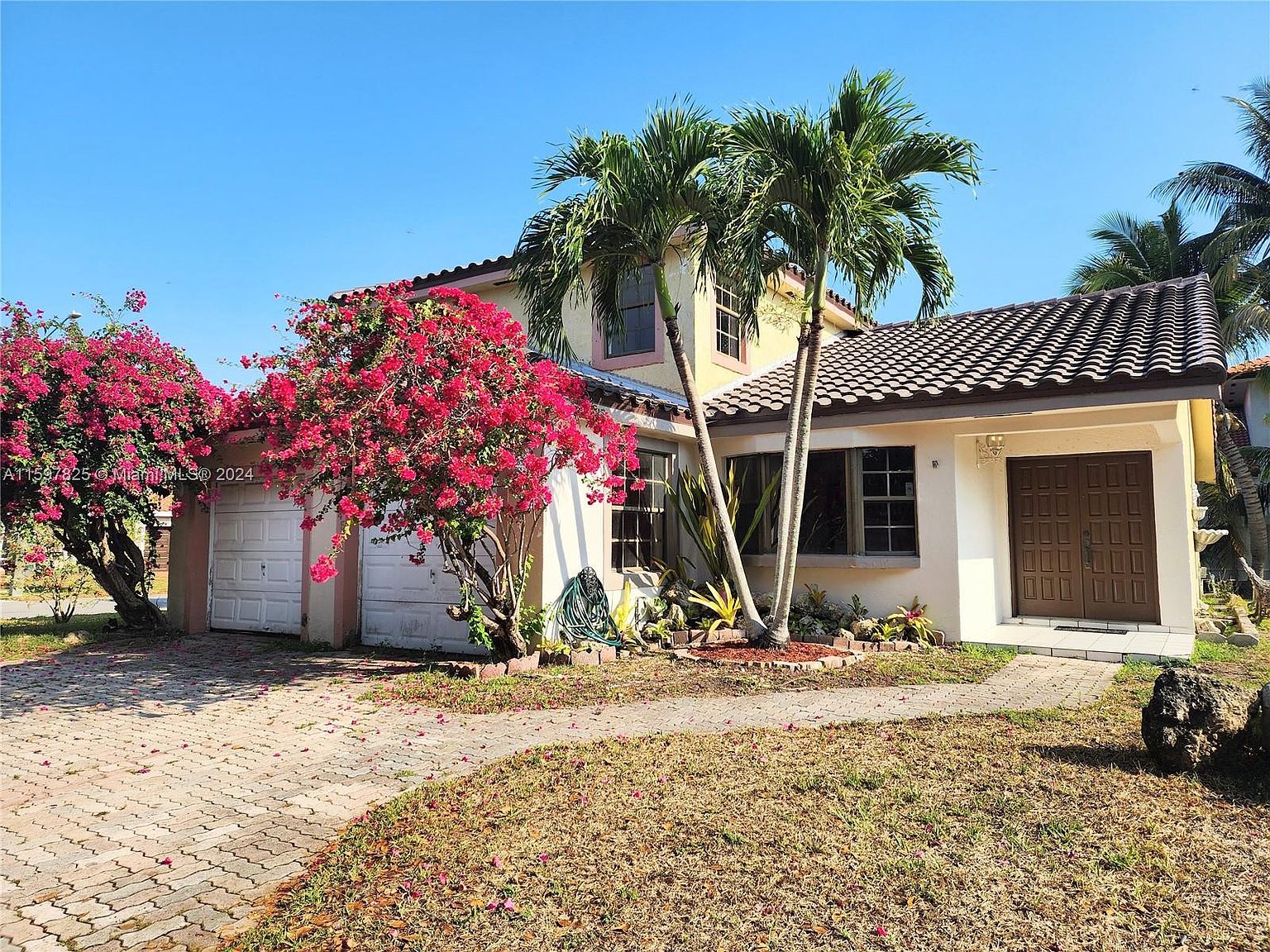 8745 NW 150th Ter, Miami Lakes, FL 33018 | Zillow