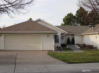 3404 S Huntington Loop, Kennewick, WA 99337