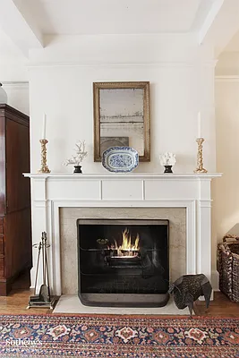 Sold by Sotheby's International Realty | media 6