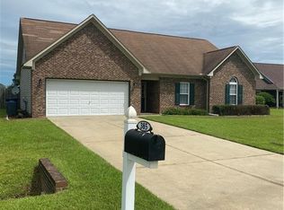385 Seabiscuit Dr, Raeford, NC 28376