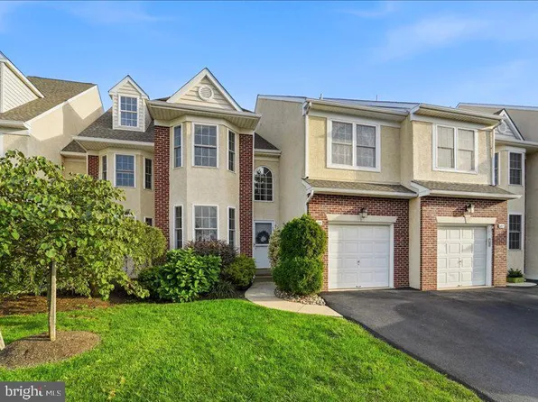104 Durham Ct, Maple Glen, PA 19002