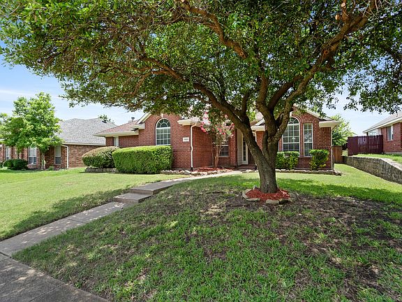 5th image of 11021 Denmere Ln