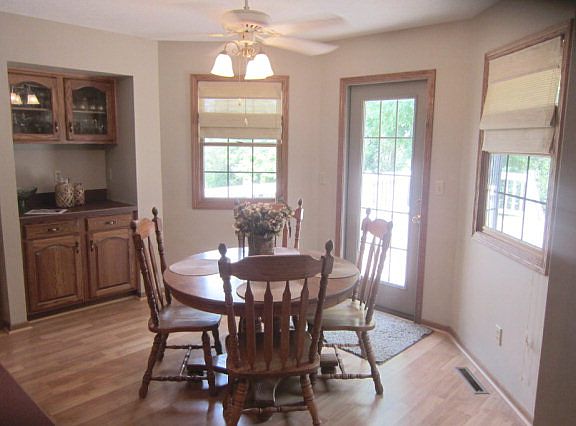 4th image of 2309 Woodview Ct
