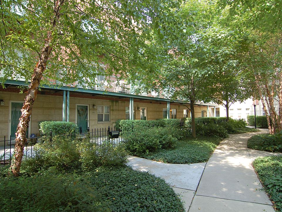 1st image of 4530 S Woodlawn Ave Unit 405