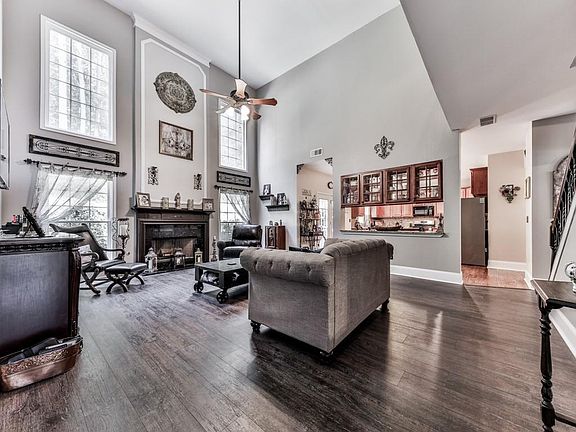 5th image of 709 Parkside Dr