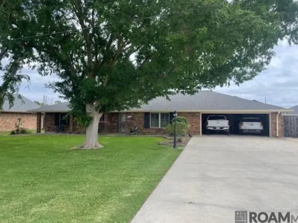 23185 Reulet Rd, Vacherie, LA 70090