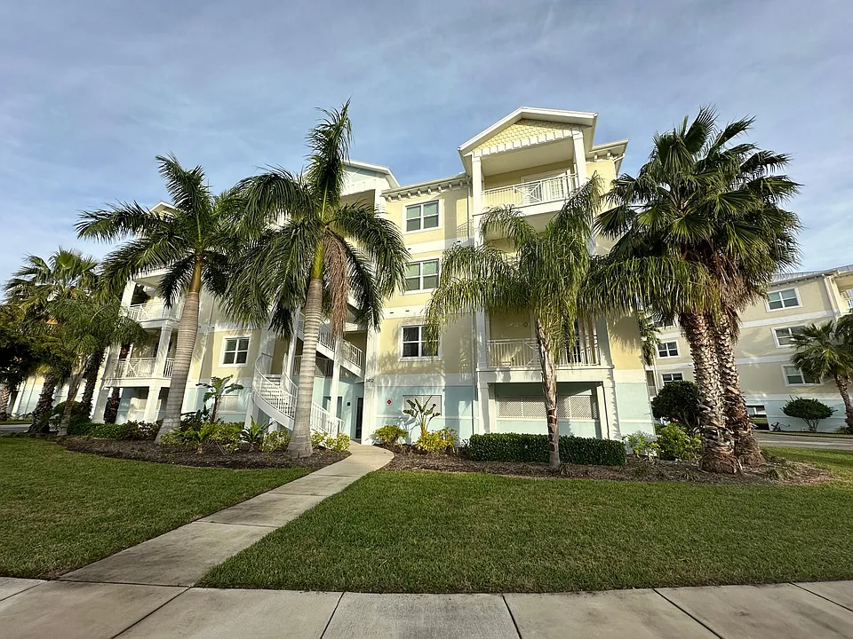 3412 79th Street Cir W #103