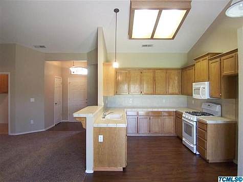 3rd image of 1819 N Cotta Ct