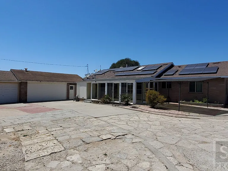 210 Pabst Ln — Photo 29