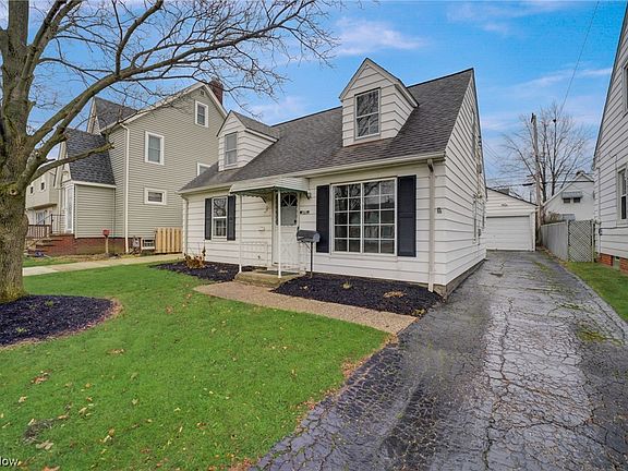 2nd image of 3431 Heresford Dr