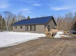 36 Fraser Lake Rd, Boulter, ON K0L1C0