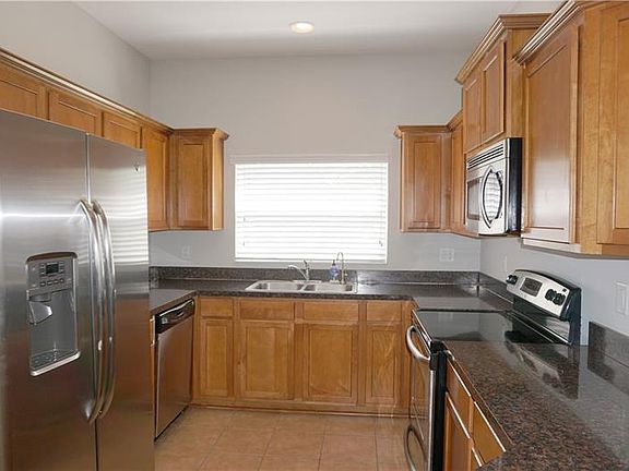 4th image of 4450 Amberly Oaks Ct