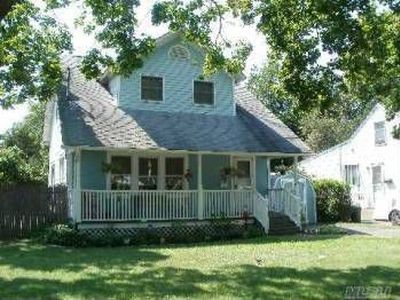 414 3rd Ave, Bayport, NY, 11705