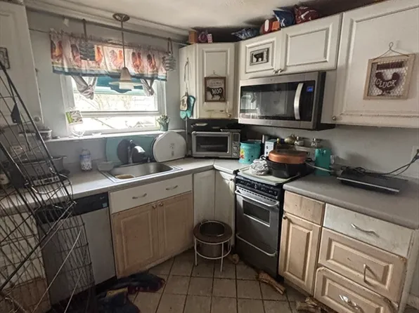 7 Wildwood Rd, Holden, MA 01520