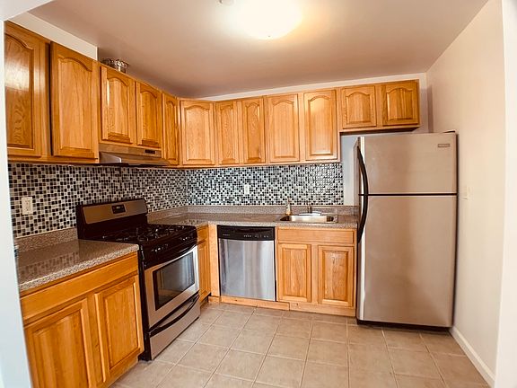 5th image of 22-43 28th St #3A