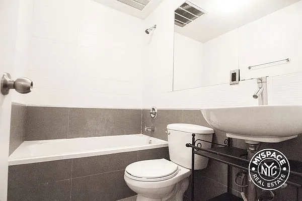 Rented by MySpaceNYC | media 13