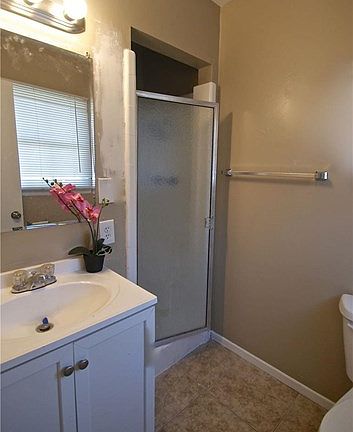 4th image of 6141 Merito Ave