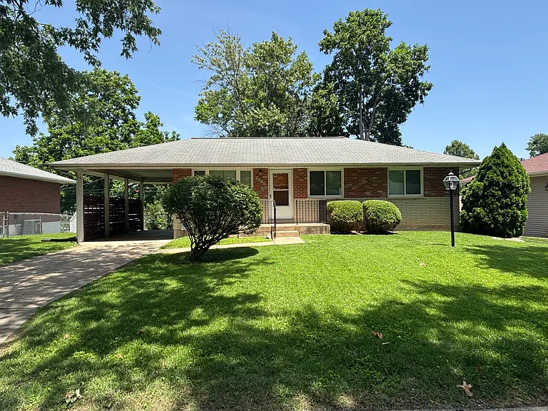 4609 Kramer Dr — Photo 1