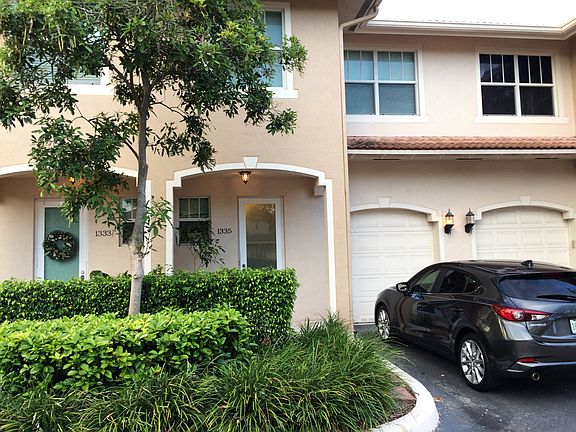 3rd image of 1335 SE 3rd Ave