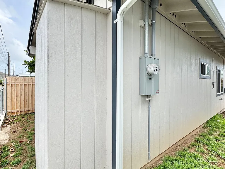 421 Olomana St #A — Photo 27
