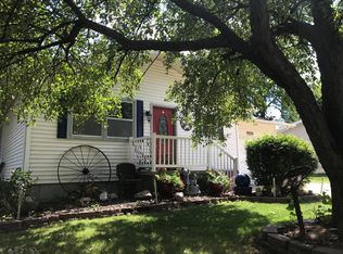 1214 D St, Aurora, NE 68818