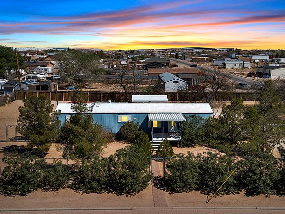 3rd image of 13181 Flamborough Dr