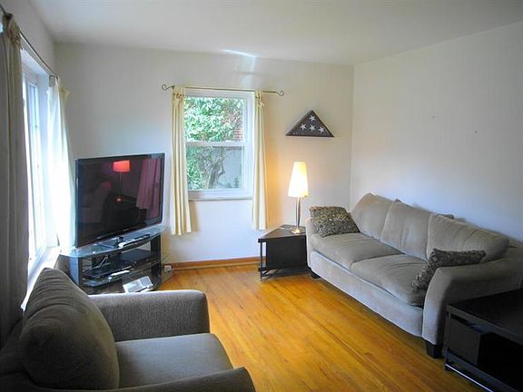 2nd image of 5440 Childs Ave