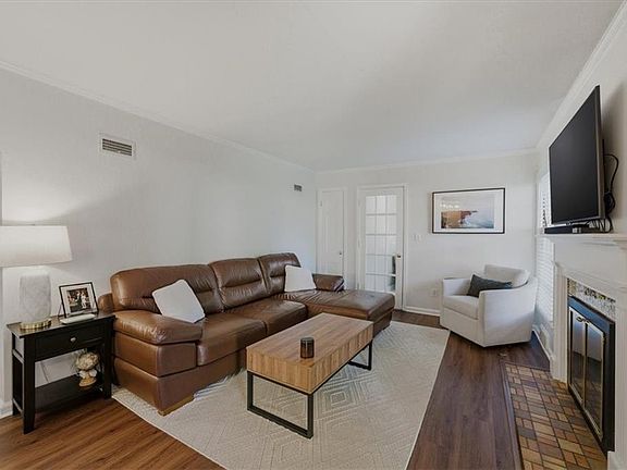 5th image of 5207 Ash St