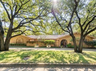 3949 Thistle Ln, Fort Worth, TX 76109