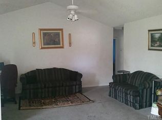 126 Hawthorn Dr, Clayton, NC 27520