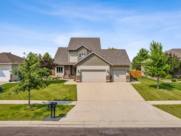 4229 47th Ave S, Fargo, ND 58104