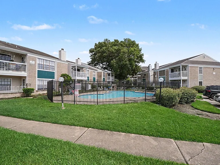 12660 Ashford Point Dr #416 — Photo 12