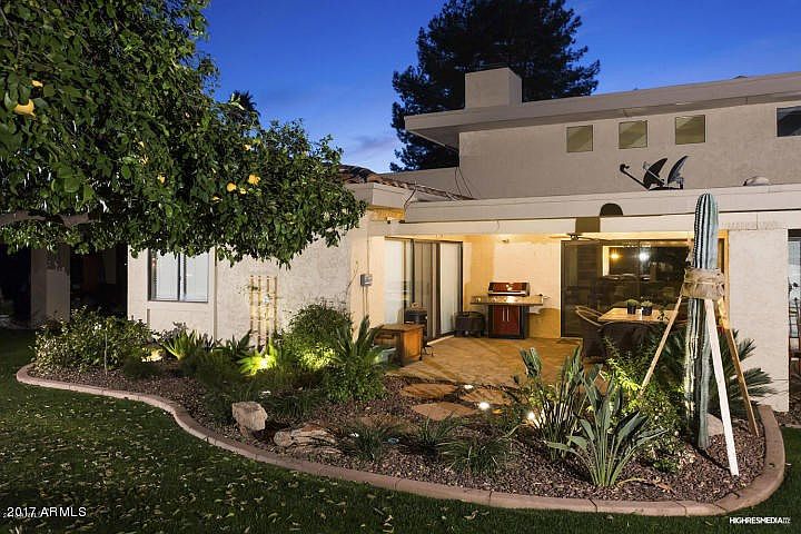 Covered rear patio