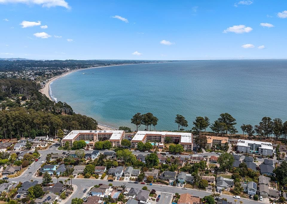 870 Park Ave Capitola CA Zillow