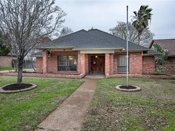 2510 Arbor Dr, Bryan, TX 77802