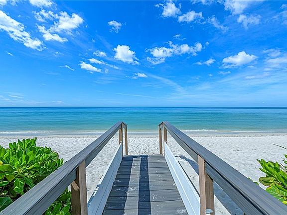 4th image of 4001 Gulf Shore Blvd N APT 403