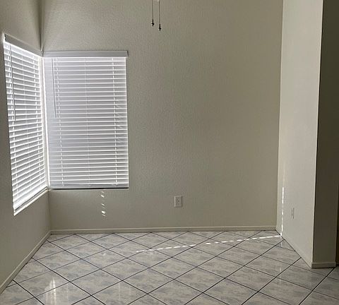 5th image of 5120 Crystal Breeze Ln