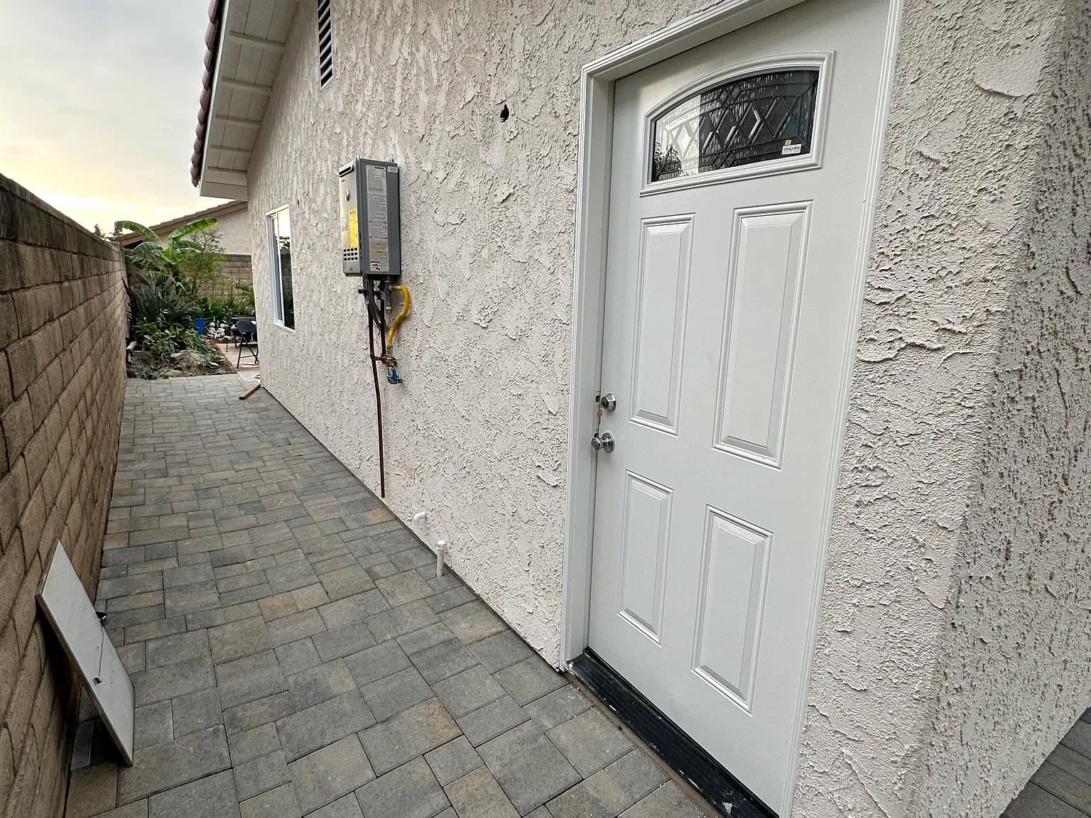 2 bed, 663 sqft, $2,700 — Photo 1